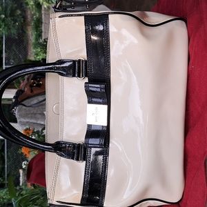 SALE Kate Spade White/Black Leather Satchel/Crossbody Bag Very Good Conditi